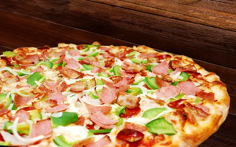 Super Luca Pizza